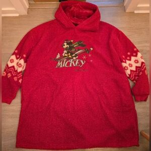 Disney Red Skiing Mickey Top/Hooded Blanket